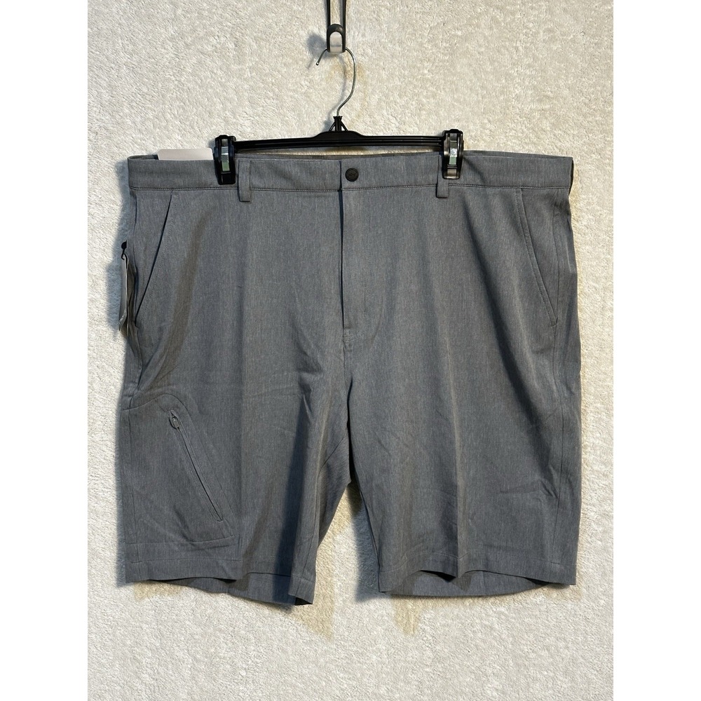 NWT Greg Norman‎ Gray Shorts Men's Size 40 Golf ML75 Hybrid Water Pockets